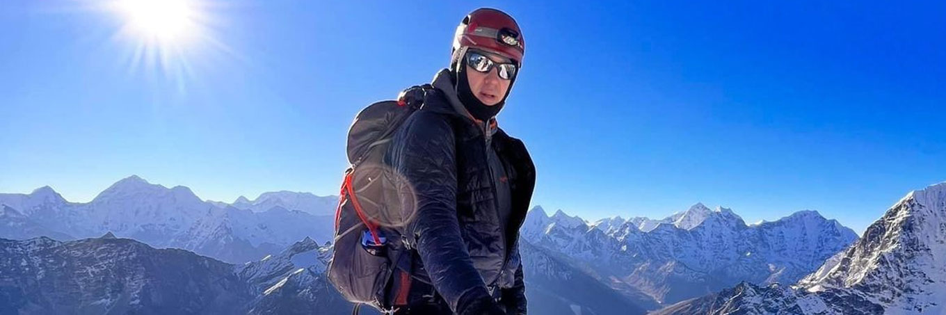 Chhukung Ri Peak Climbing